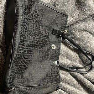 Black Tommy Hilfiger